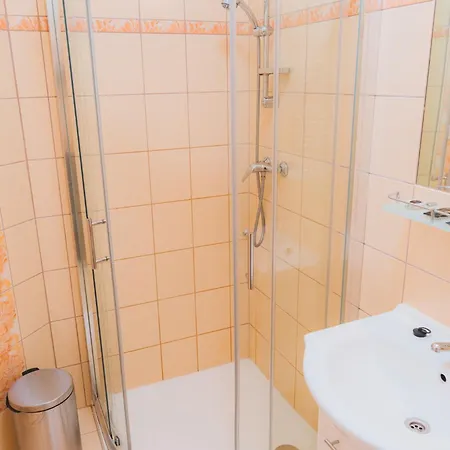 Kavarna A Reichl Guest house Kraliky