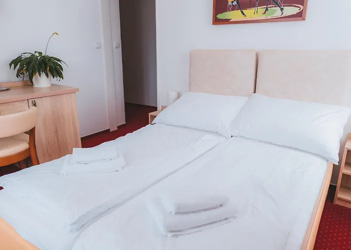 Kavarna A Reichl Гостевой дом 3*